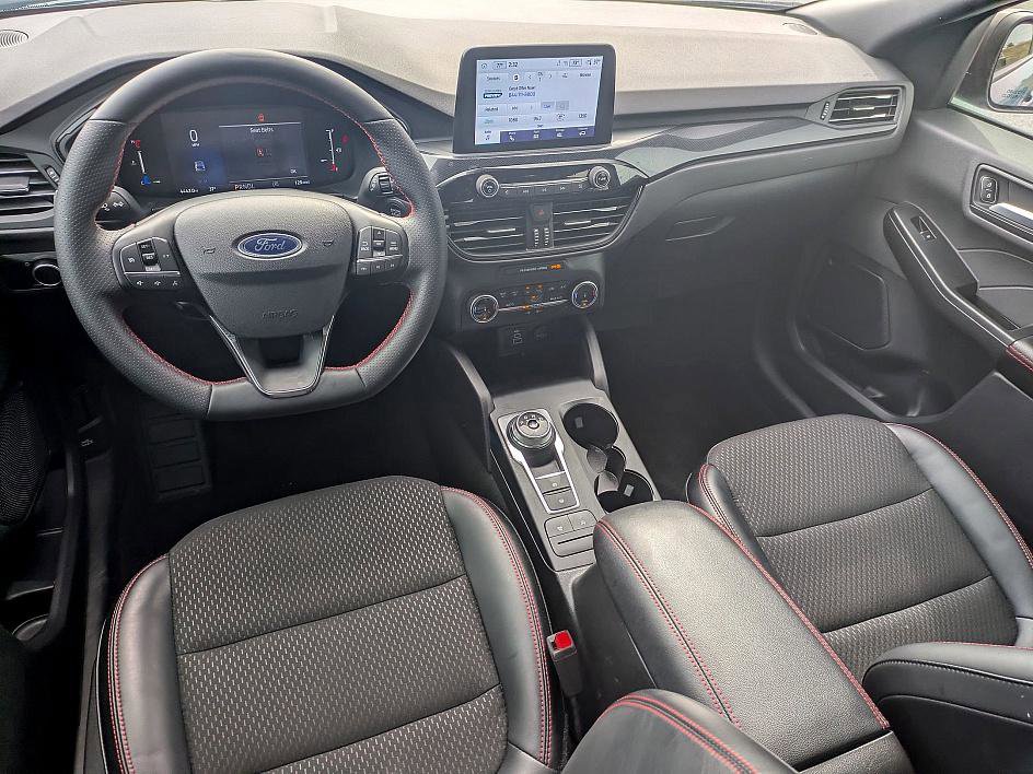 Used 2025 Ford Escape ST-Line image 26