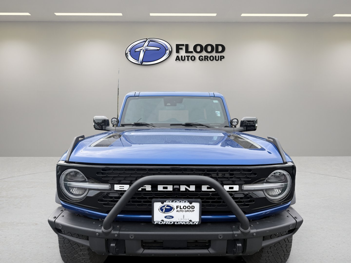Certified 2021 Ford Bronco First Edition AWD/4WD image 3