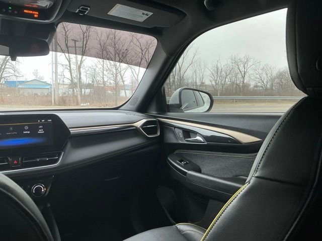 Used 2024 Chevrolet TrailBlazer ACTIV w/ Driver Confidence Package image 28