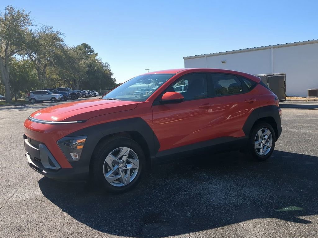 Used 2025 Hyundai Kona SE image 8