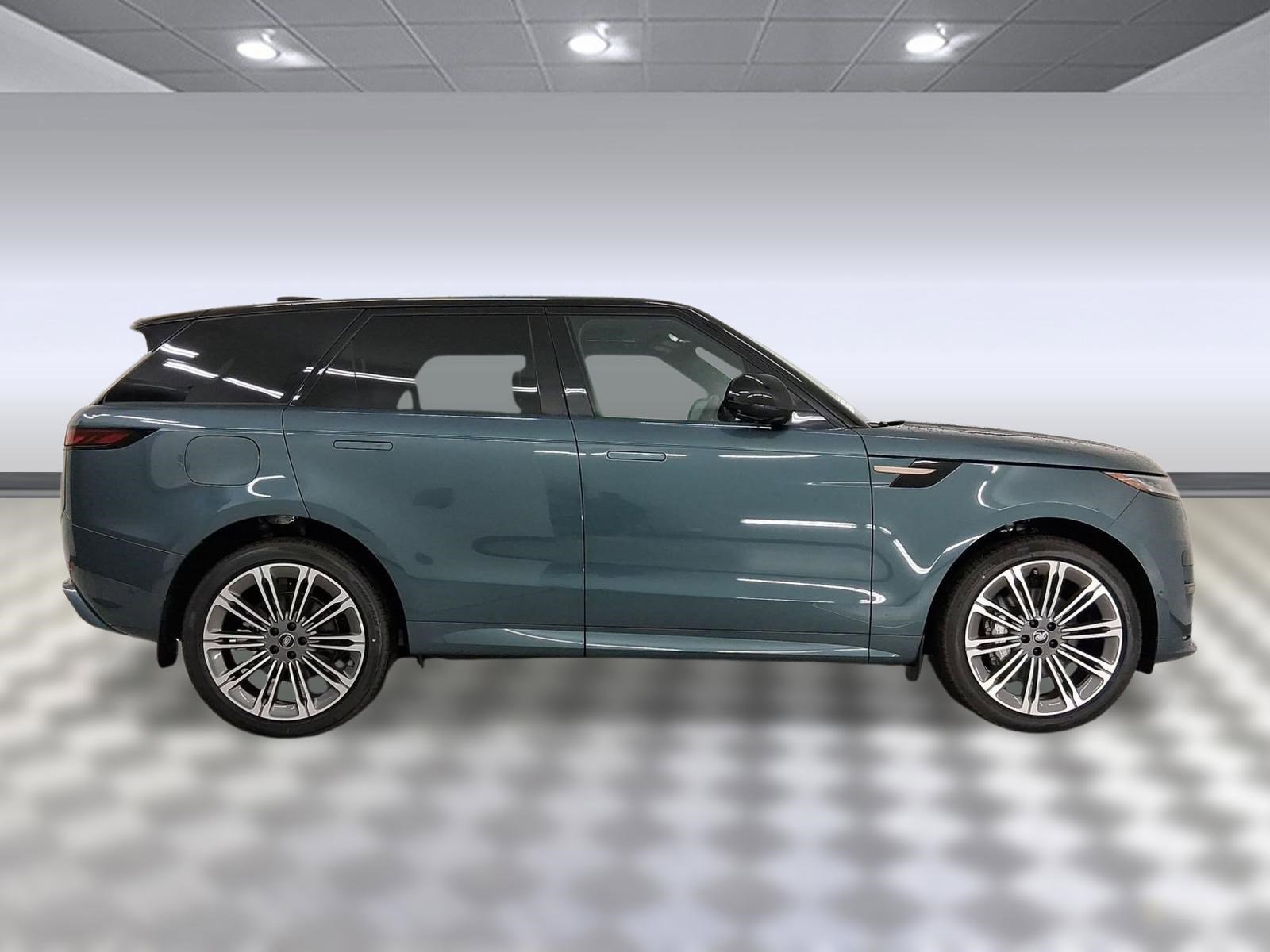 New 2025 Land Rover Range Rover Sport Dynamic SE image 8