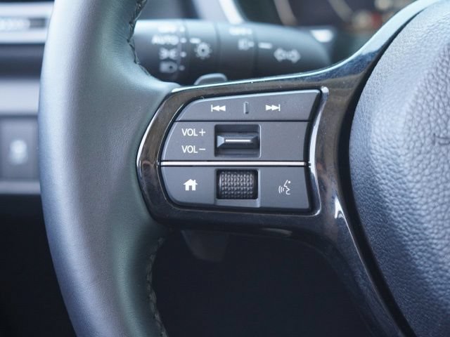 Used 2023 Honda Pilot Touring image 19