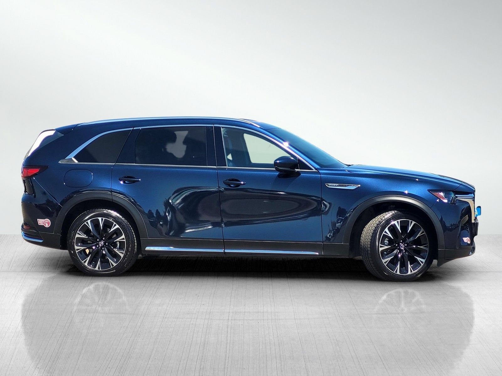 Certified 2024 MAZDA CX-90 Plug-In Hybrid w/ Premium Plus AWD/4WD image 3