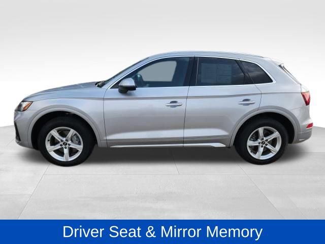 Used 2023 Audi Q5 2.0T Premium w/ Convenience Package image 8