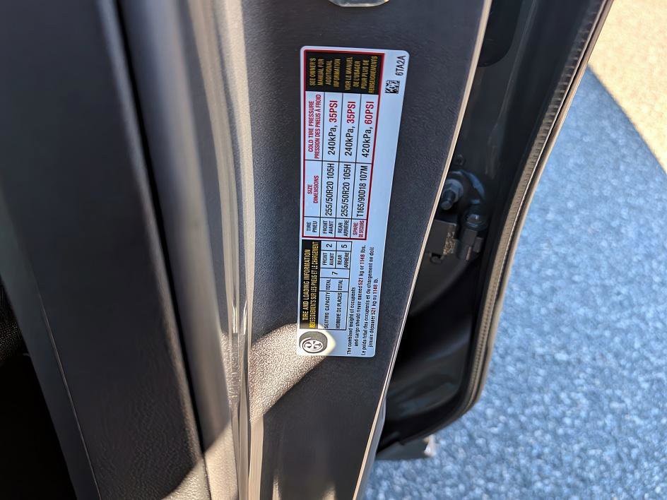 New 2026 INFINITI QX60 Luxe image 24