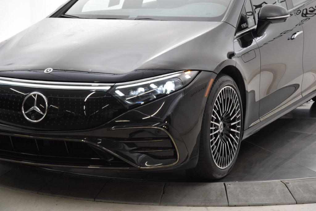 Certified 2024 Mercedes-Benz EQS 580 4MATIC Sedan image 11
