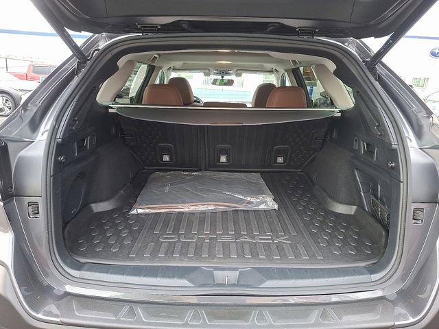 Certified 2022 Subaru Outback Touring image 32