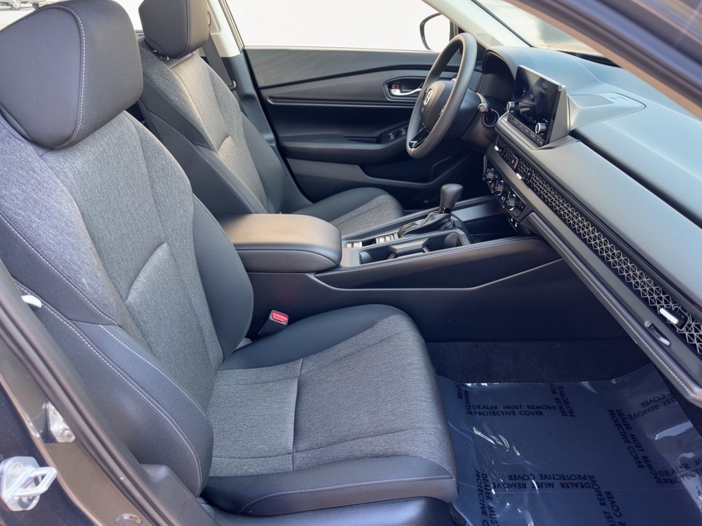 Used 2025 Honda Accord SE image 30