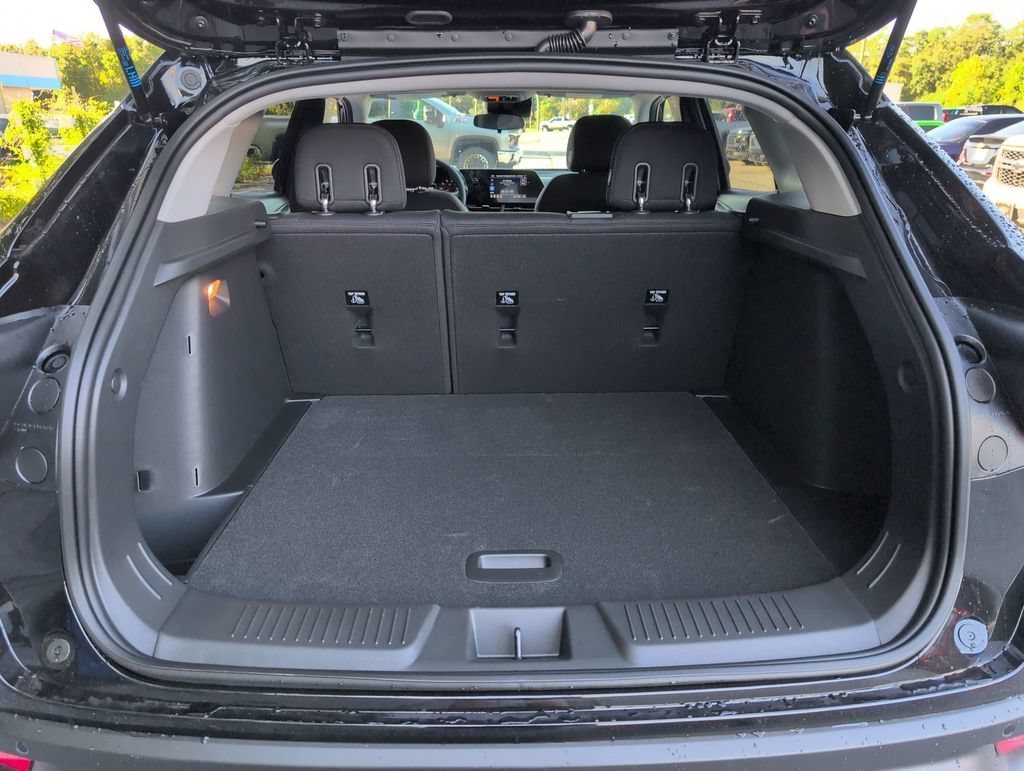 New 2026 Chevrolet Trax LS FWD image 30