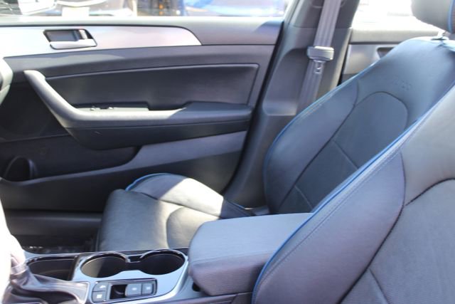 Used 2019 Hyundai Sonata Limited w/ Cargo Package image 29