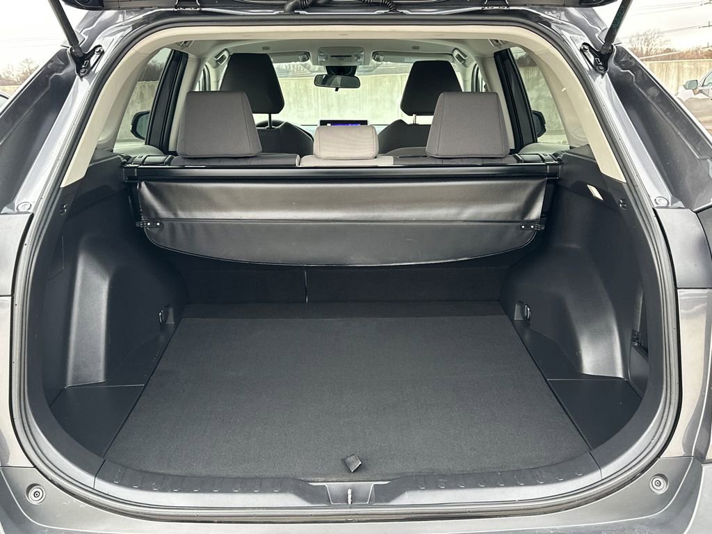 Used 2024 Toyota RAV4 XLE image 6