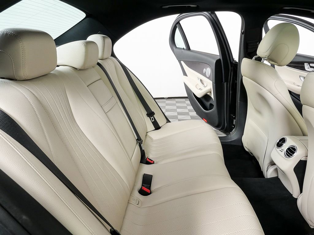 Used 2017 Mercedes-Benz E 300 image 22