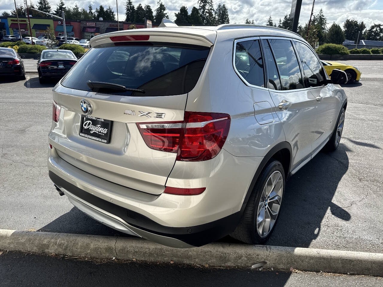Used 2016 BMW X3 xDrive28i w/ Premium Package AWD/4WD image 8