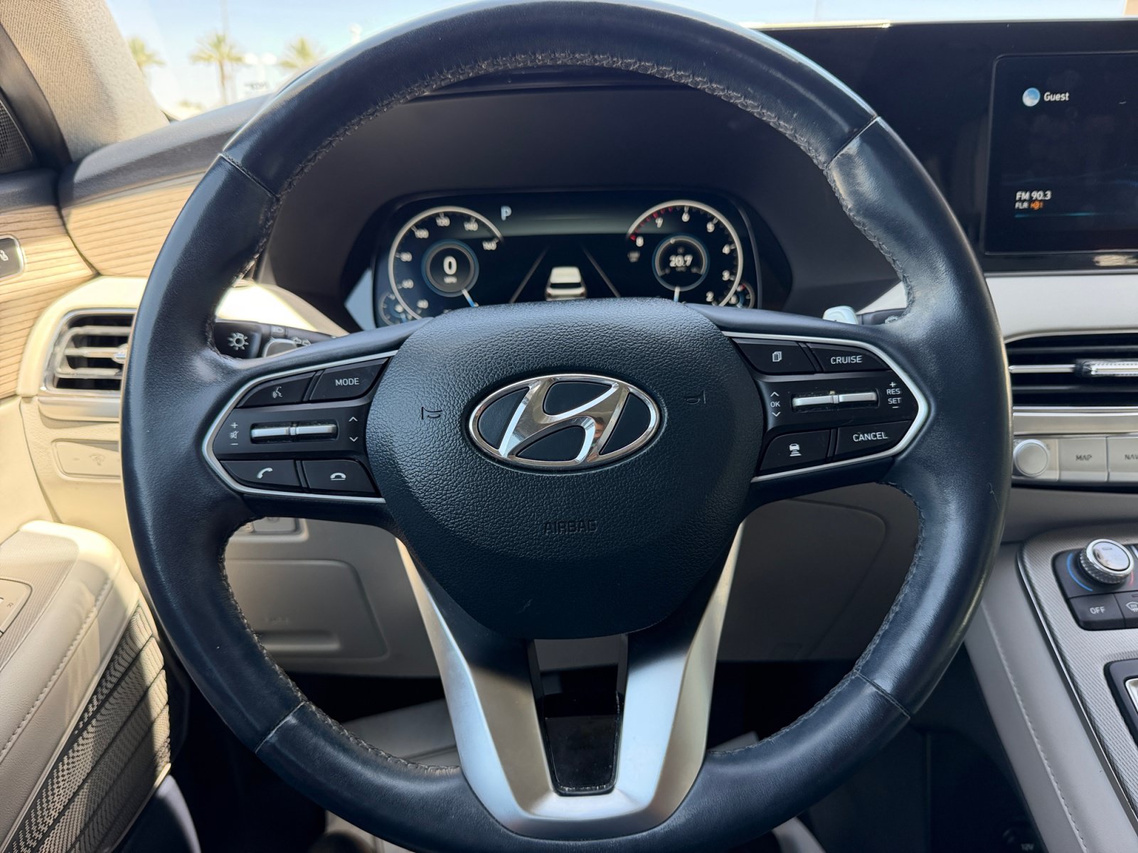 Used 2022 Hyundai Palisade Limited FWD image 9
