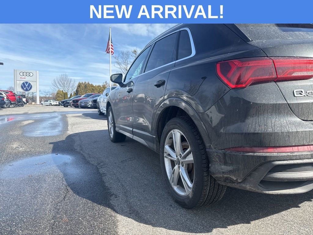 Used 2023 Audi Q3 2.0T Premium w/ Convenience Package image 12