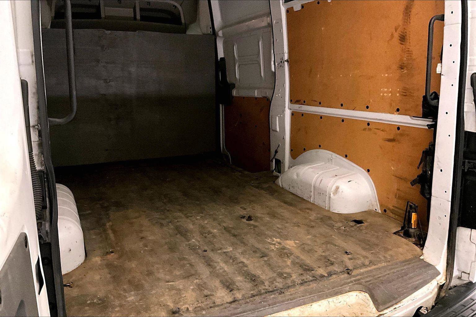 Used 2019 Nissan NV 2500 SV image 33