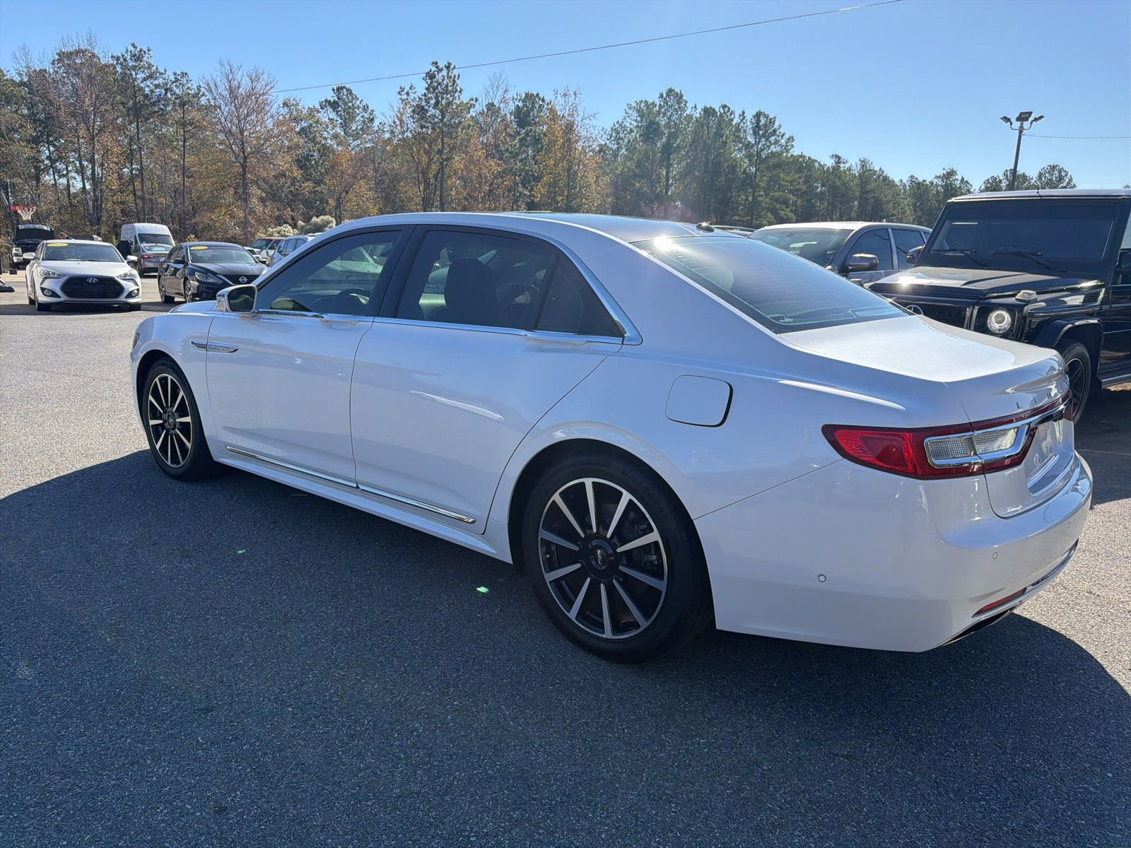 Used 2017 Lincoln Continental Reserve w/ Technology Package image 6