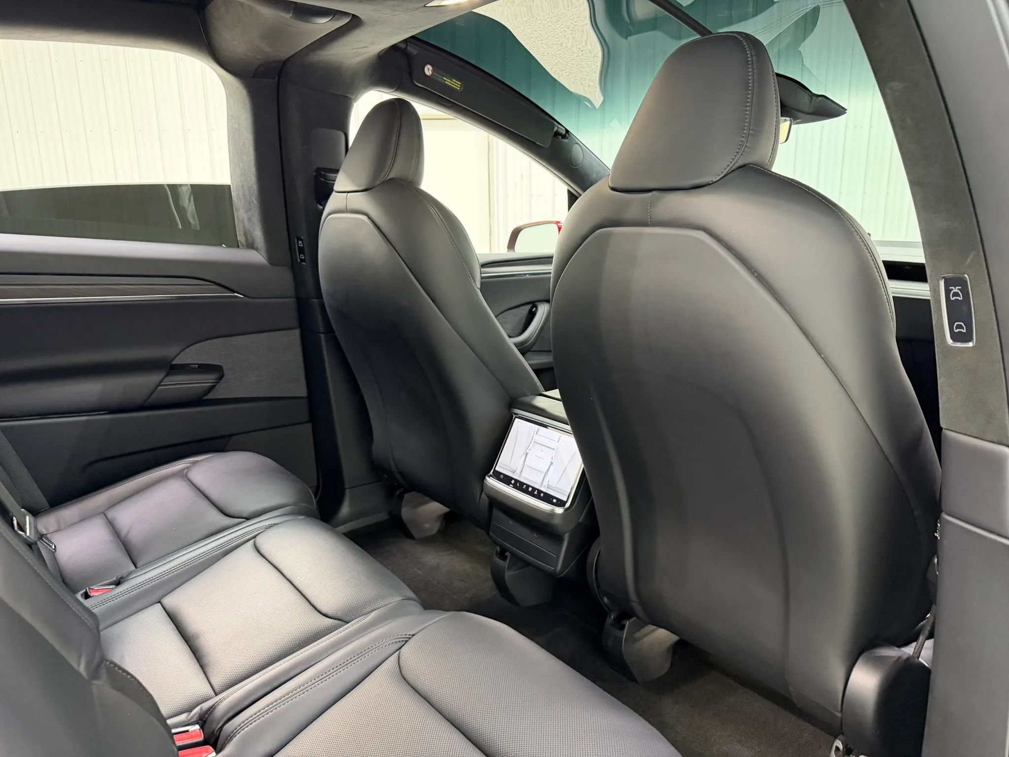 Used 2023 Tesla Model X AWD/4WD image 21