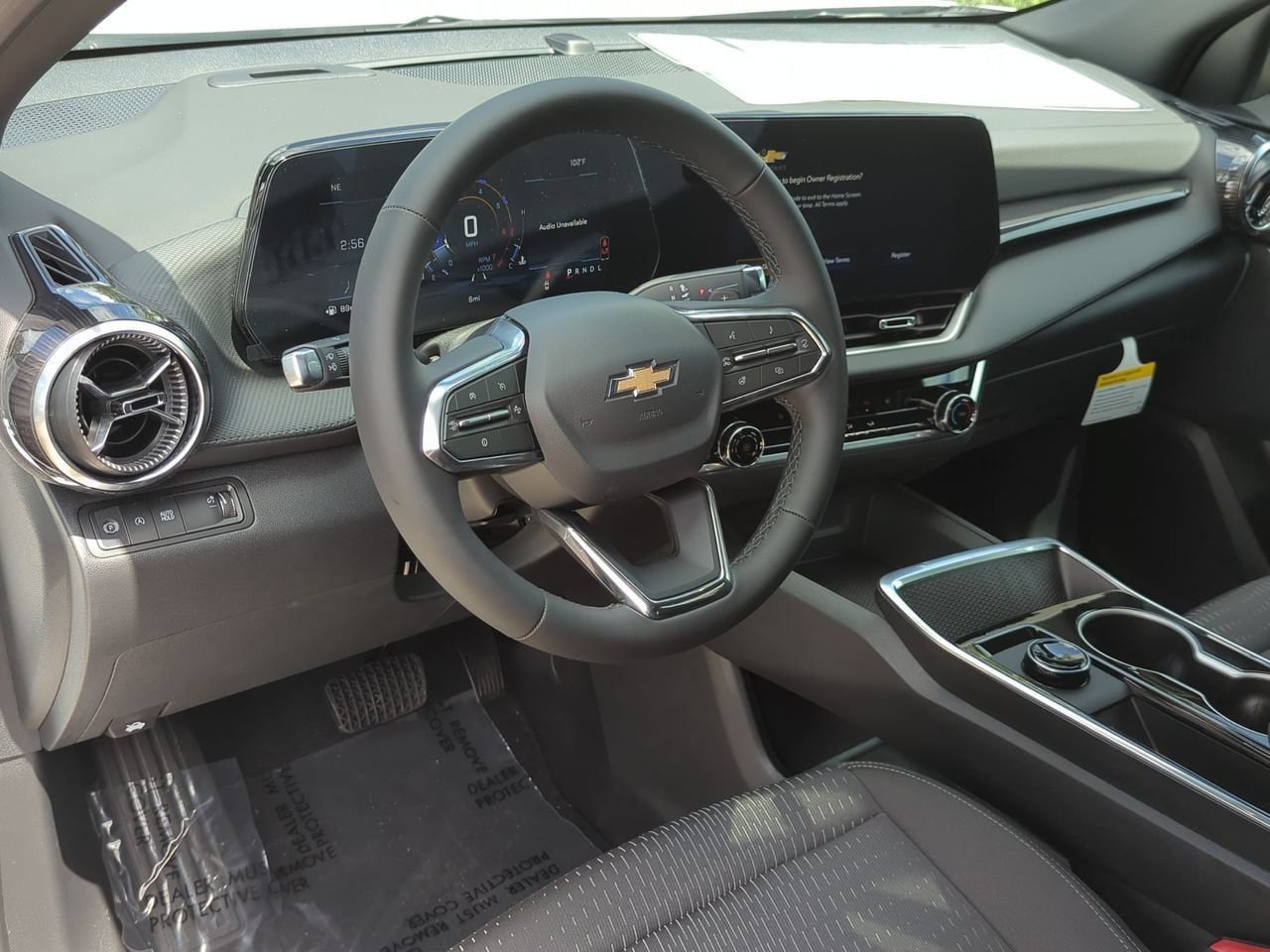 New 2027 Chevrolet Equinox LT w/ Safety and Technology Package FWD image 8