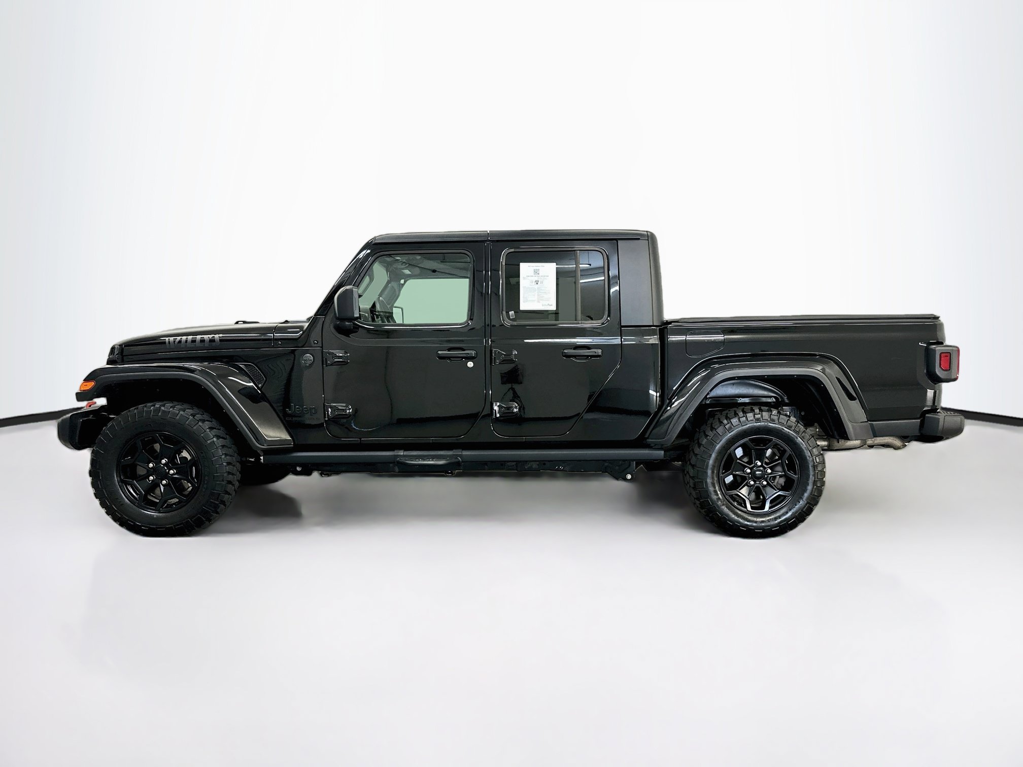 Used 2023 Jeep Gladiator Sport AWD/4WD image 4