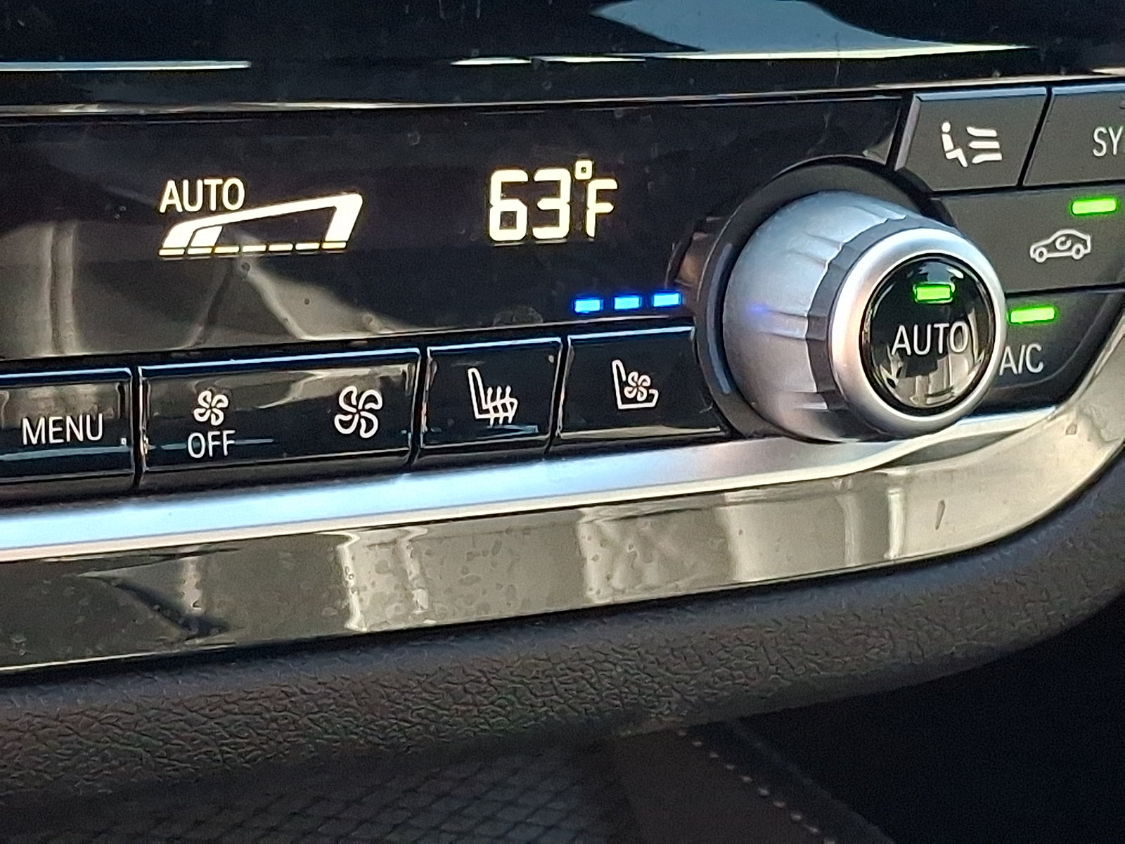 Used 2019 BMW M550i xDrive AWD/4WD image 27
