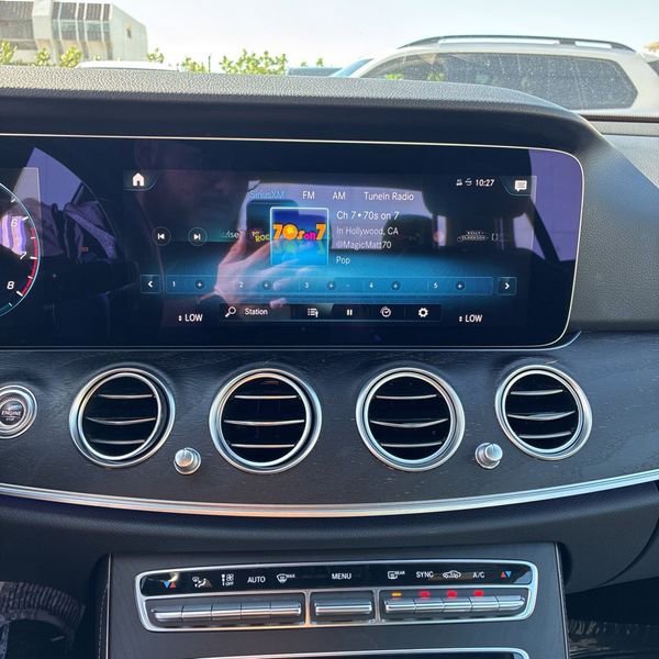 Certified 2023 Mercedes-Benz E 450 4MATIC Sedan image 38