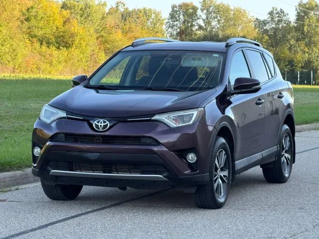 Used 2016 Toyota RAV4 XLE AWD/4WD image 7