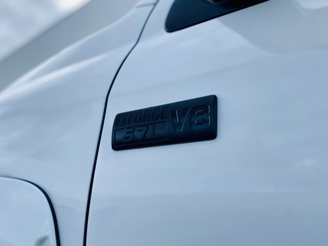 Used 2017 Toyota Tundra Limited w/ Limited Premium Package image 10