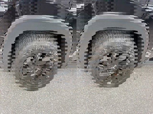 Certified 2024 Volkswagen Atlas SE image 5