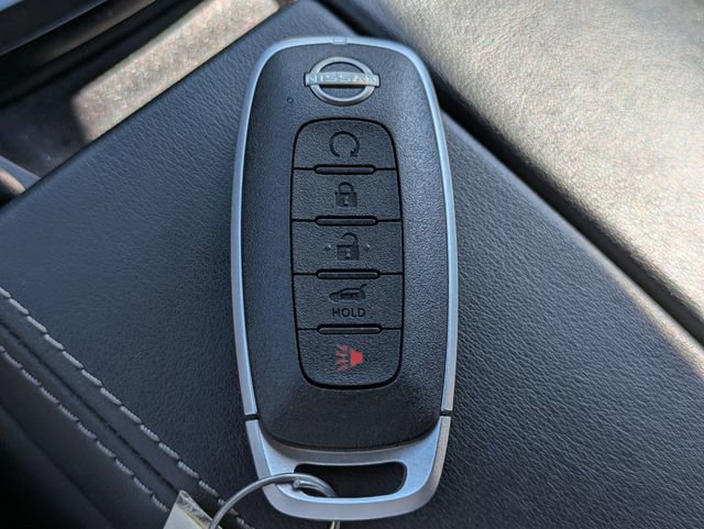 Used 2023 Nissan Rogue Platinum w/ Platinum Premium Package FWD image 30