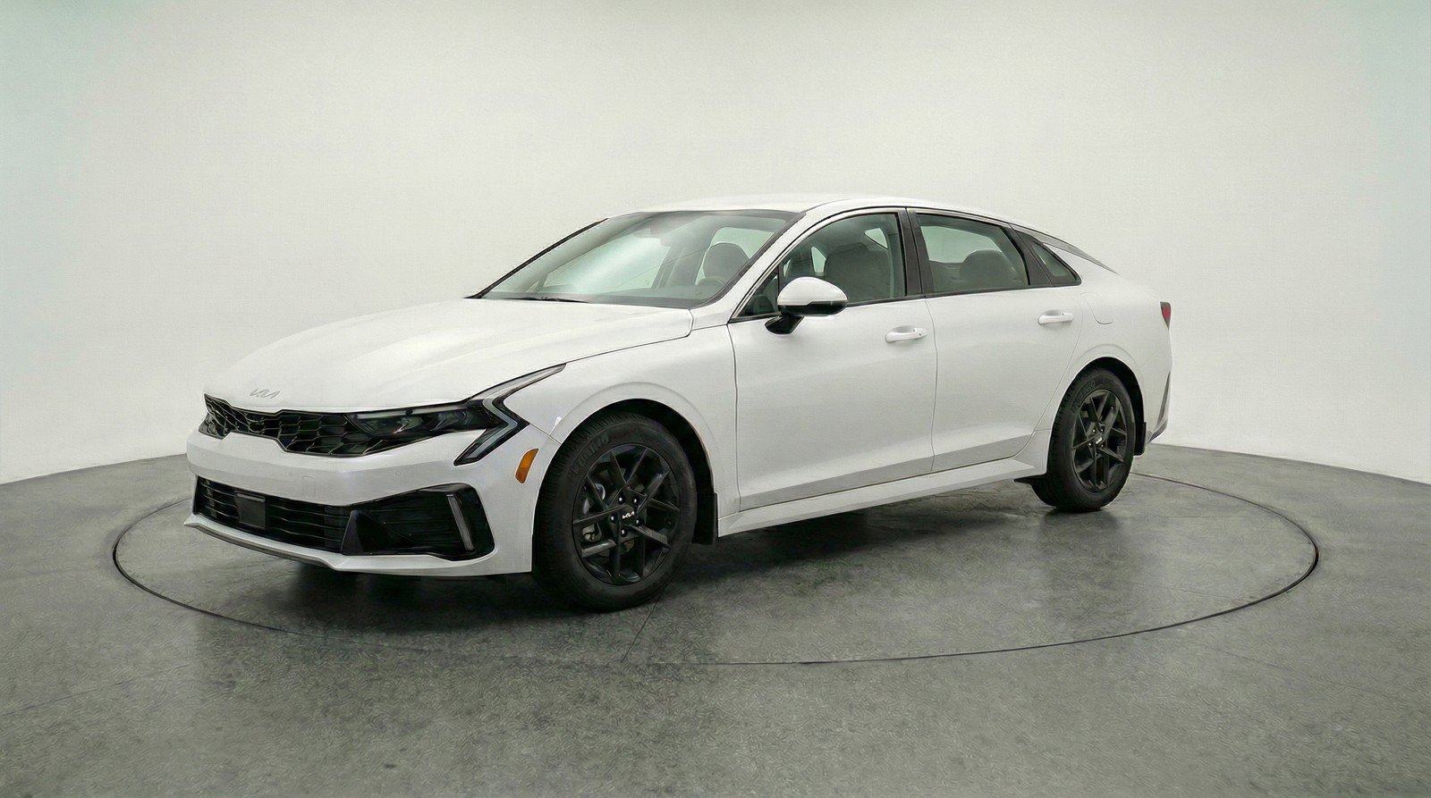 Used 2025 Kia K5 LXS FWD image 3