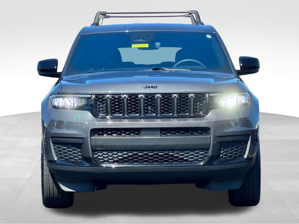 Used 2024 Jeep Grand Cherokee L Laredo AWD/4WD image 2