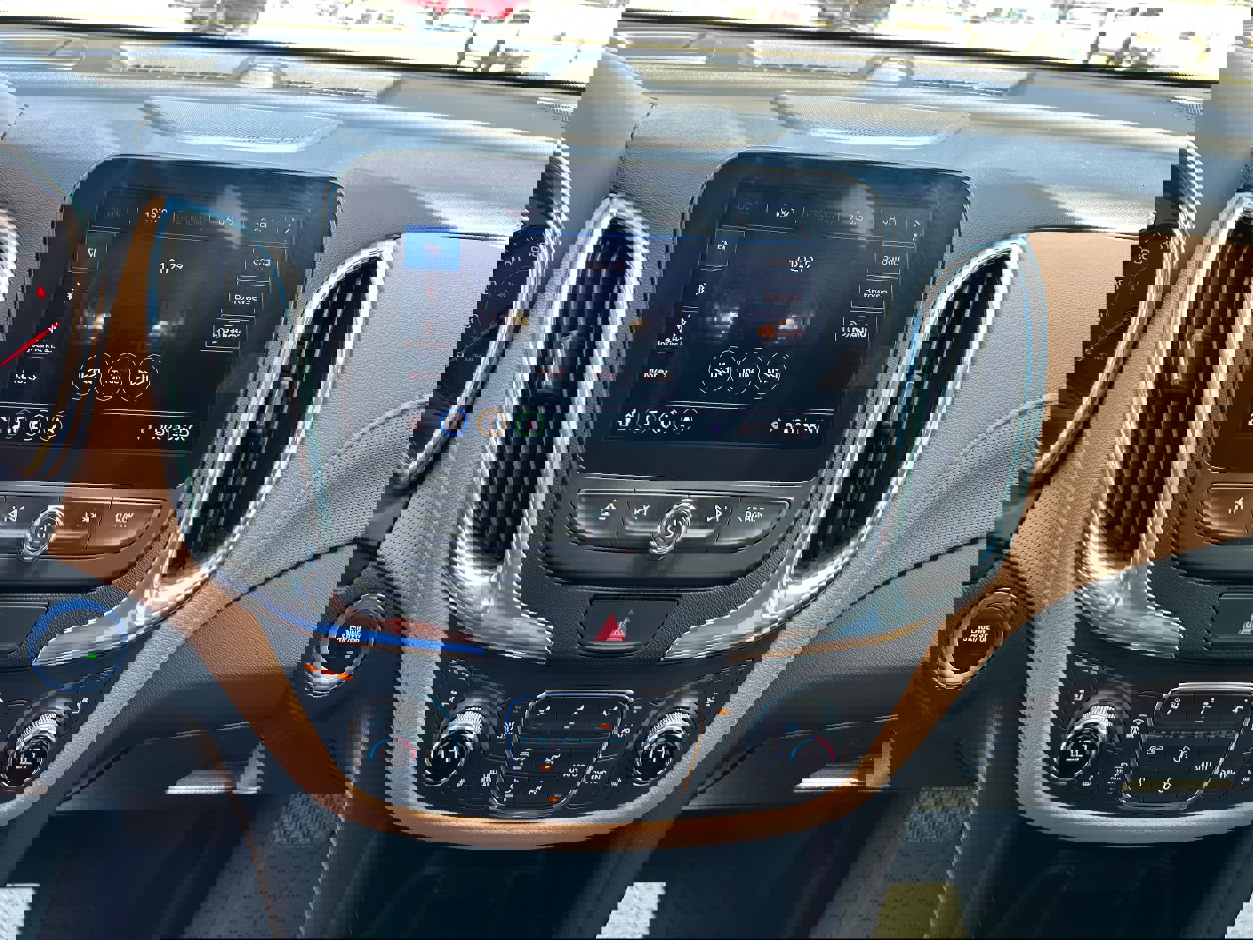 Used 2019 Chevrolet Equinox Premier image 16