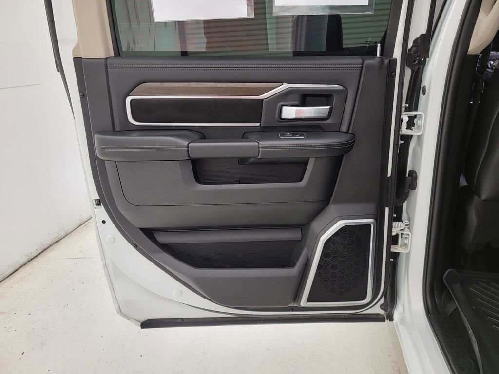 Used 2024 RAM 2500 Laramie image 46