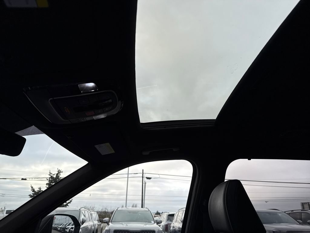 Used 2023 Hyundai Palisade Calligraphy image 51