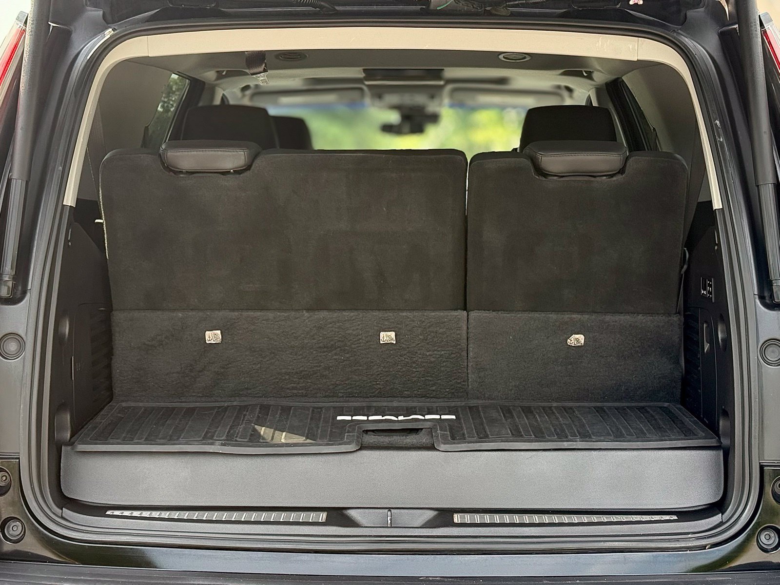 Used 2018 Cadillac Escalade Premium Luxury RWD image 51