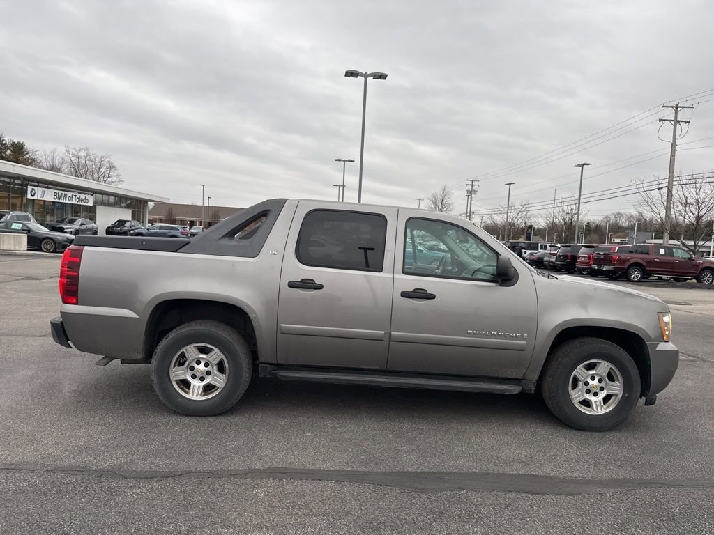 Used 2008 Chevrolet Avalanche LS image 18