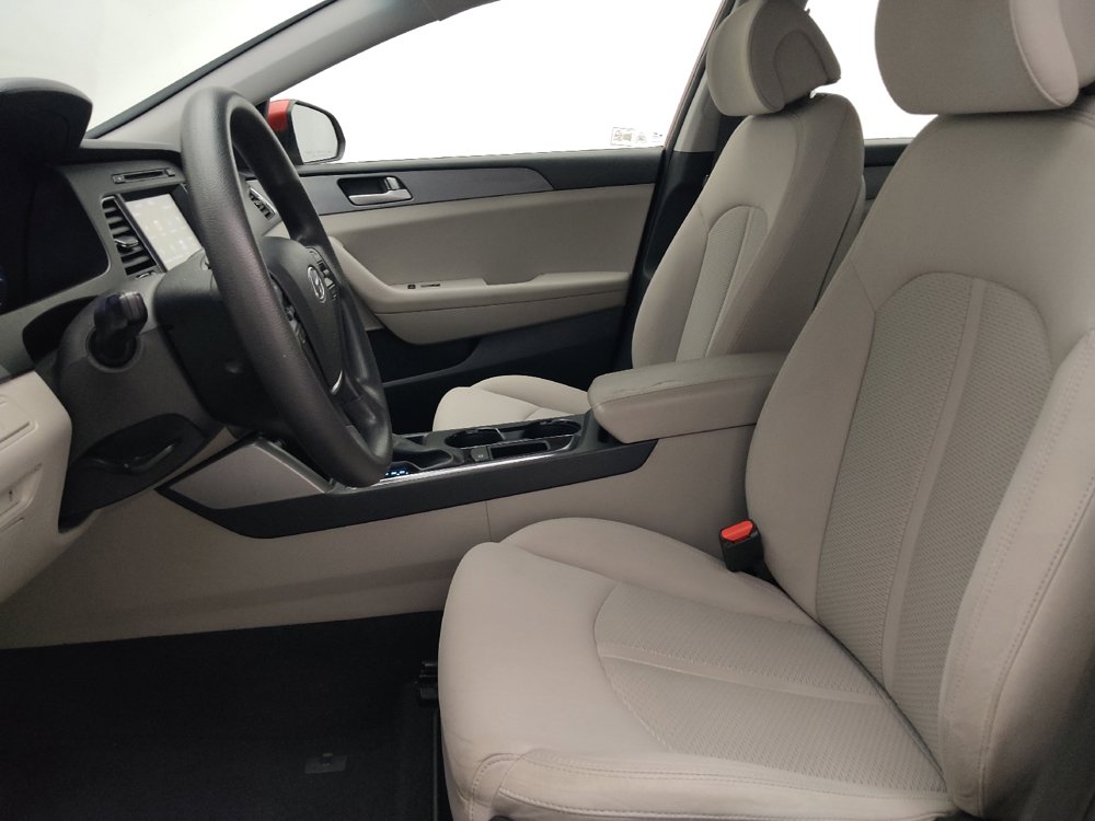 Used 2017 Hyundai Sonata SE FWD image 17