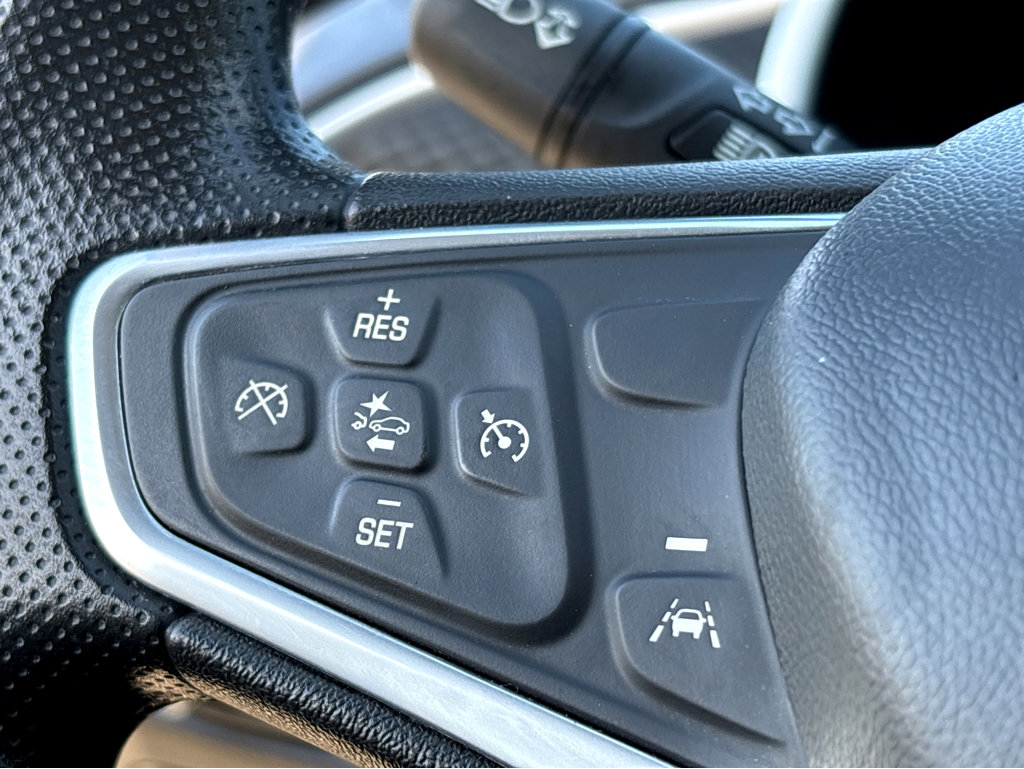 Used 2023 Chevrolet Malibu LT image 14