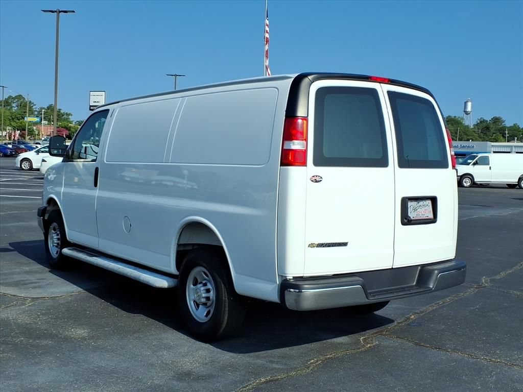 Used 2025 Chevrolet Express 2500 w/ Driver Convenience Package RWD image 13