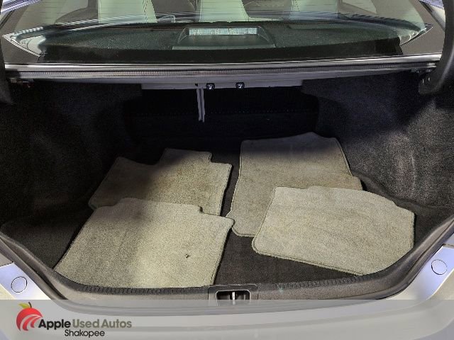 Used 2016 Toyota Camry XLE w/ Moonroof Package image 8