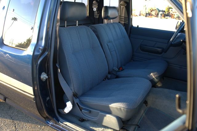 Used 1994 Toyota Pickup DX image 72