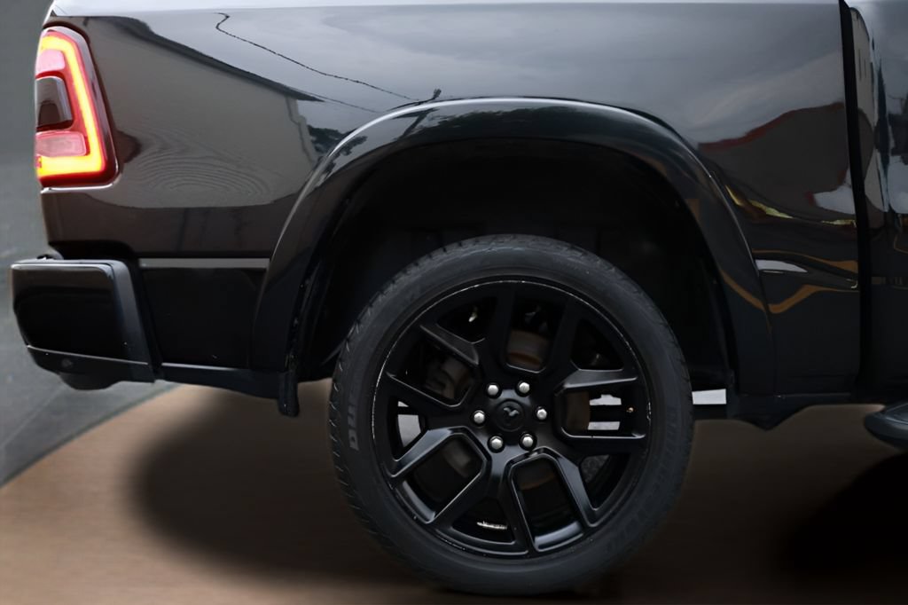 Used 2021 RAM 1500 Laramie AWD/4WD image 11