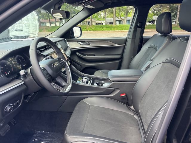 New 2026 Jeep Grand Cherokee L 4WD image 6