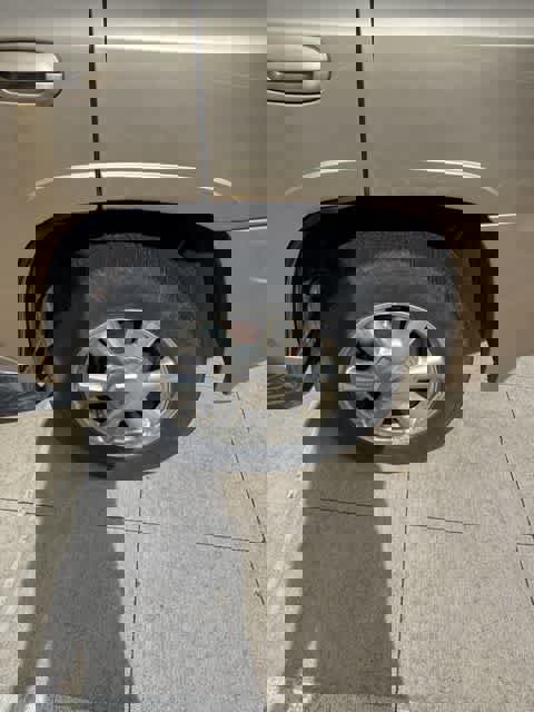 Used 2005 GMC Envoy SLT image 8