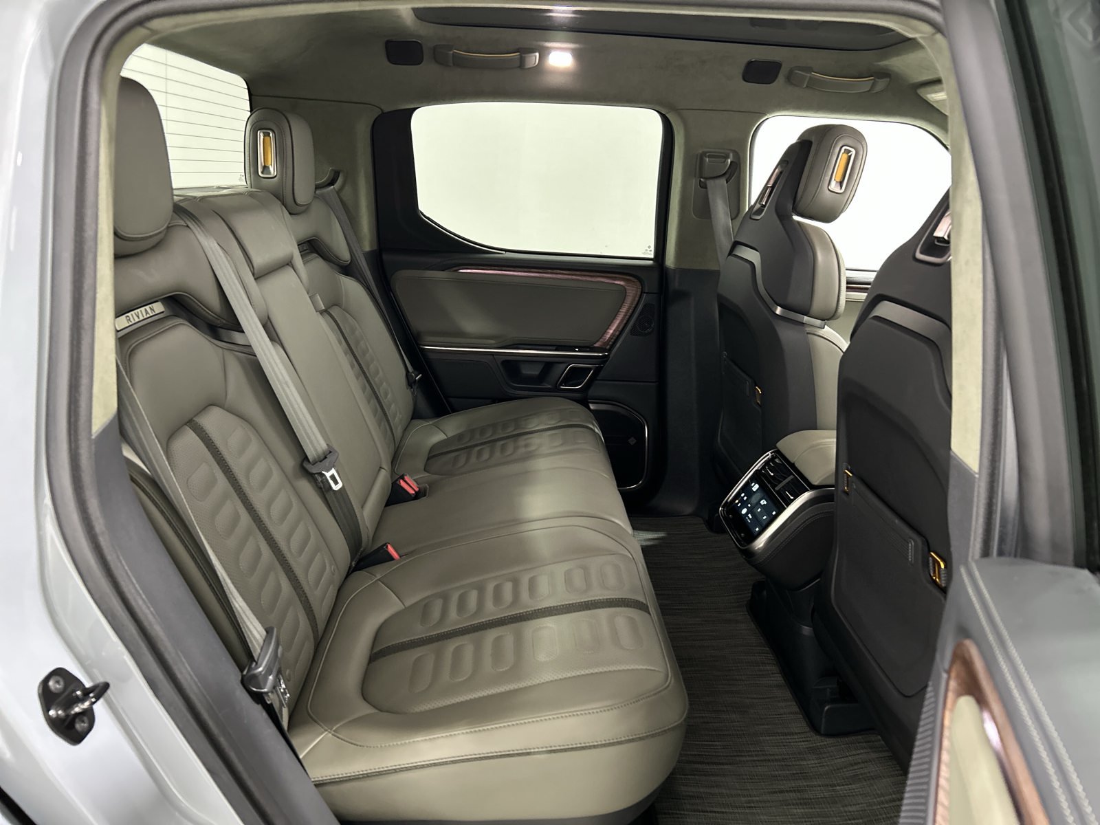 Used 2023 Rivian R1T Adventure Quad AWD/4WD image 22