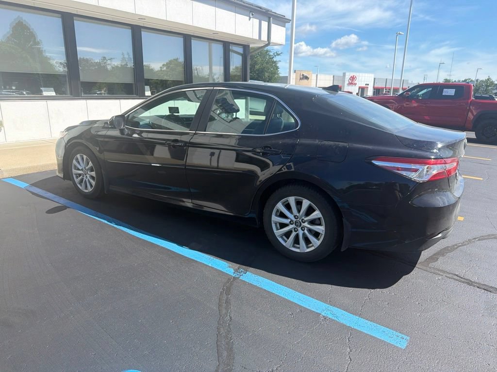 Certified 2019 Toyota Camry LE FWD image 9