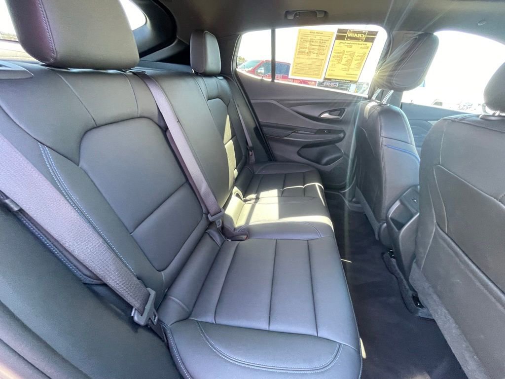 Used 2025 Buick Envista Sport Touring w/ Convenience I Package image 28