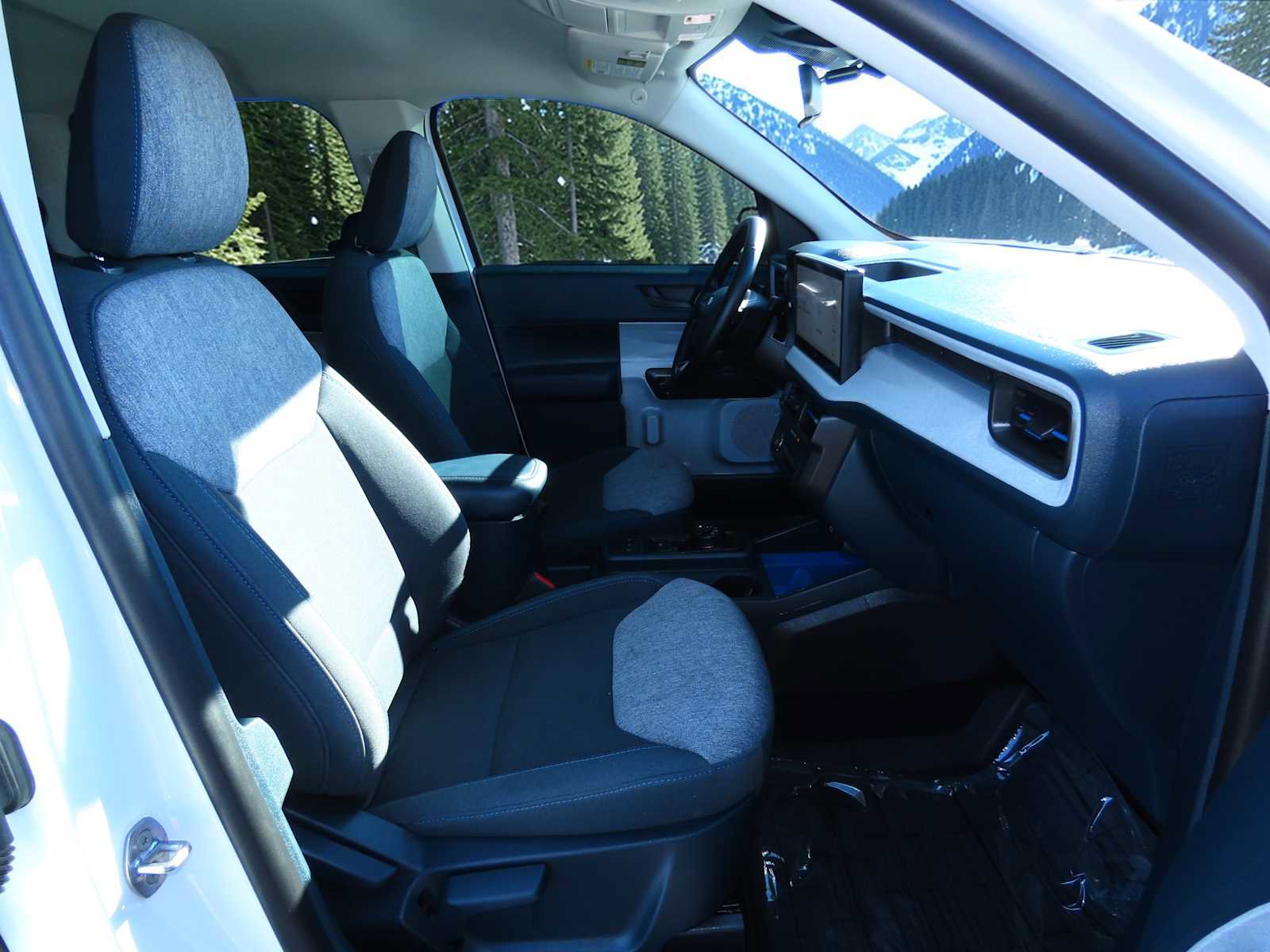 Certified 2025 Ford Maverick XLT w/ XLT Luxury Package image 19