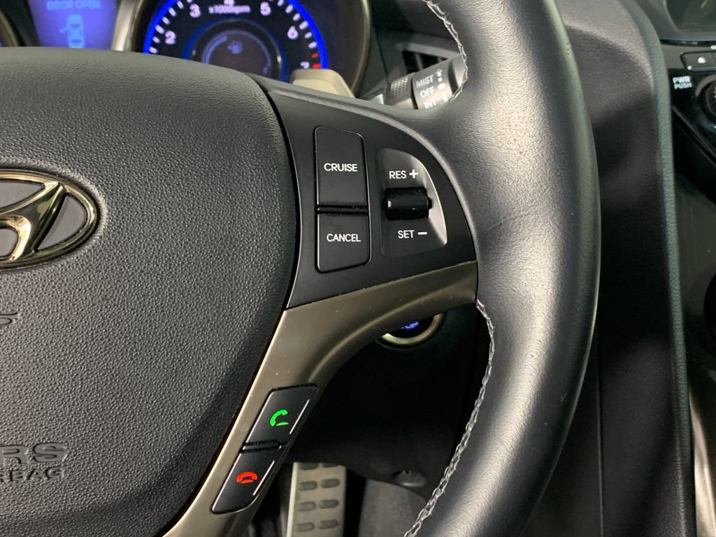 Used 2016 Hyundai Genesis Coupe 3.8 RWD image 19